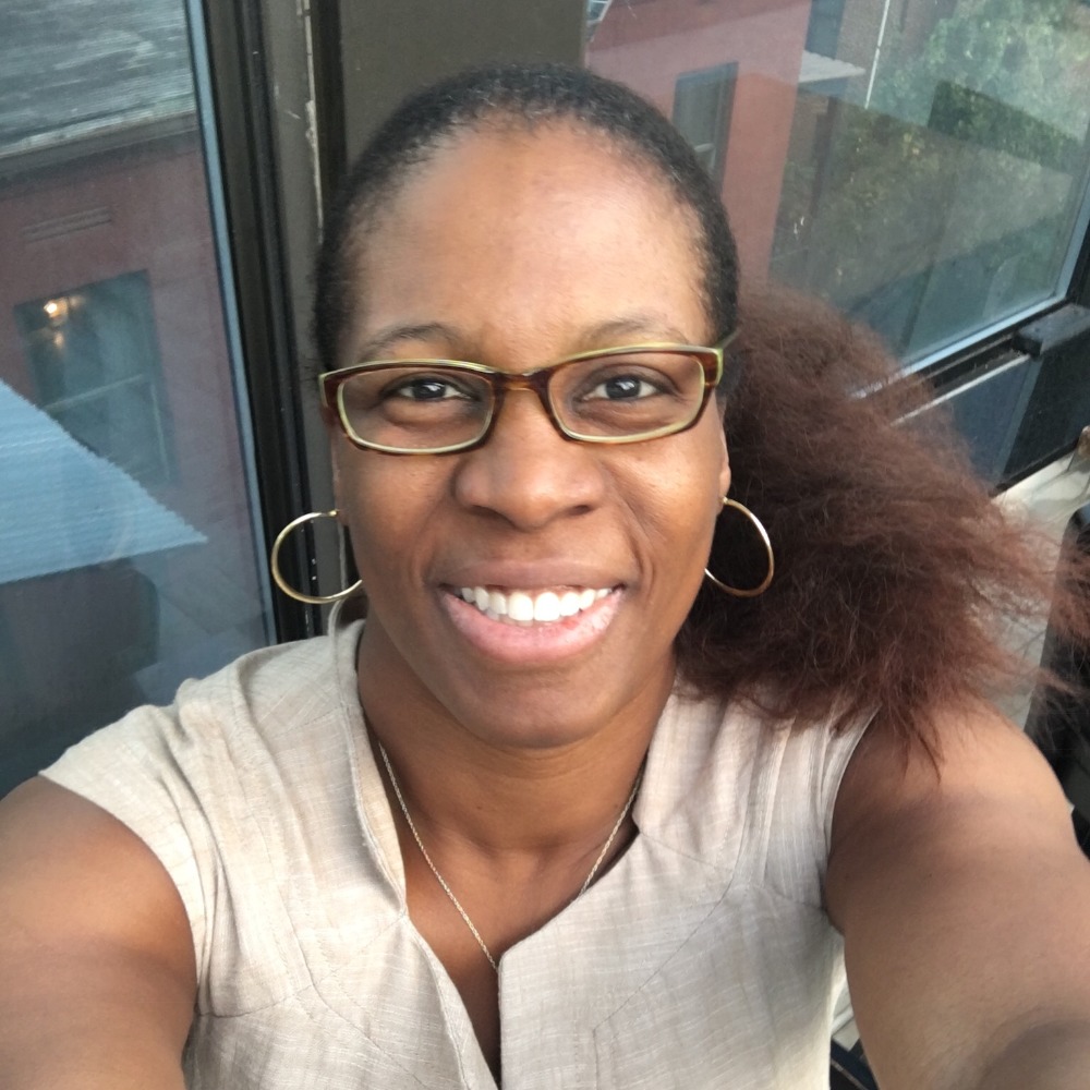 Meet your Posher, Angela